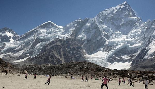 Everest cricket