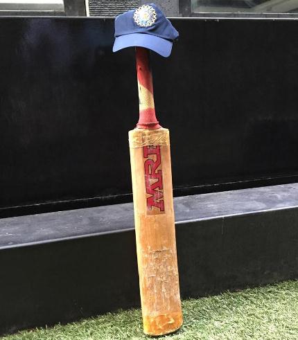 Tendulkar bat