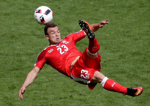 Shaqiri bicycle kick 2