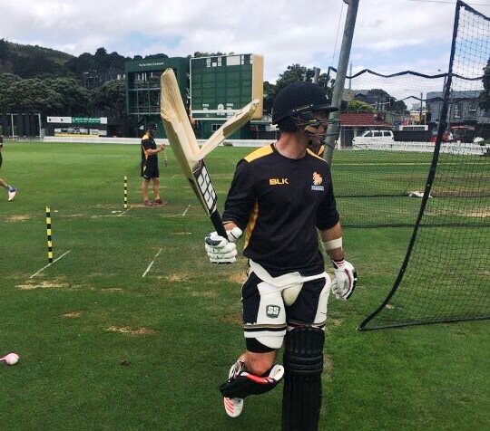 luke-ronchi-bat