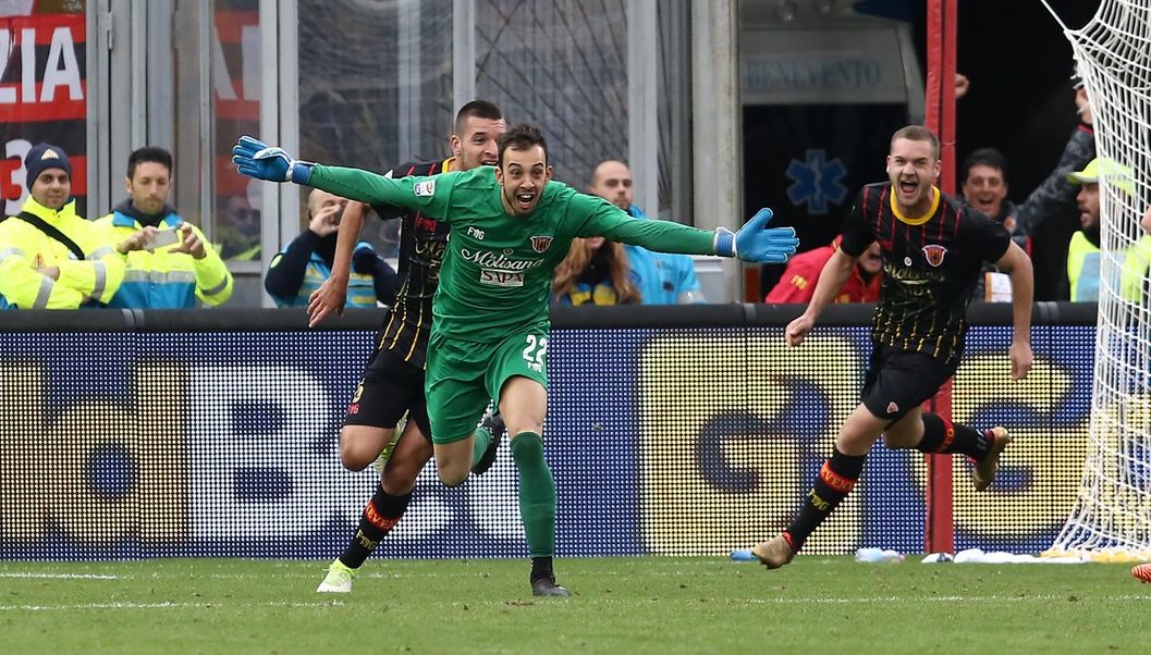 Italian goalkeeper Alberto Brignoli scores ridiculous goal with flying header to earn Benevento first point of the season